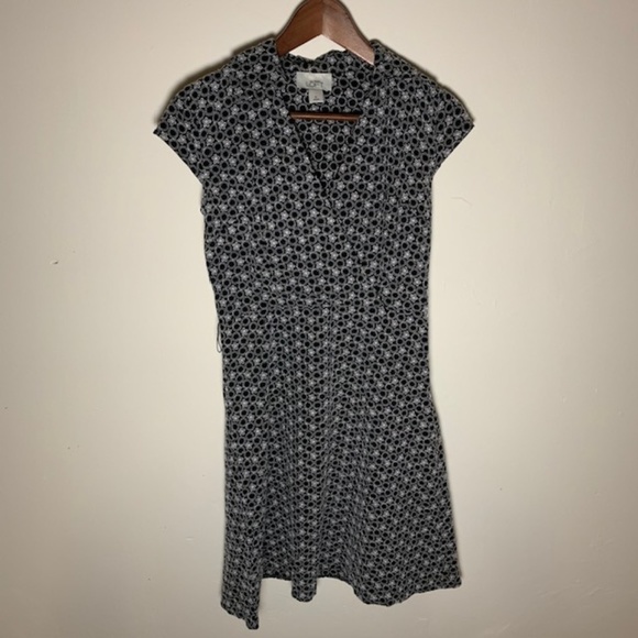 Ann Taylor Loft - Picture 1 of 2